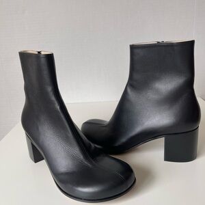 NEW Loewe Women's Terra Leather Ankle Booties